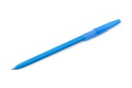 Boli azul con tapa con un orificio en la punta